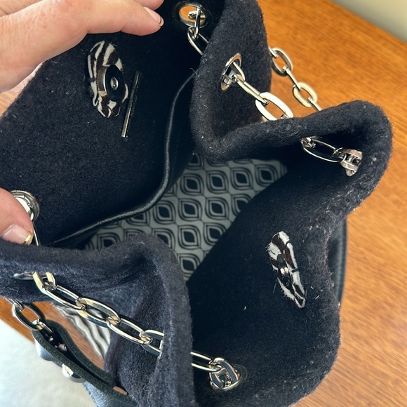 Exquisite Vintage Sarah Oliver Handbag: Silver Chains & Zebra Patterns - Picture 5 of 6